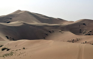 Desert driving course location in Abu Dhabi — Sweihan Desert terrain