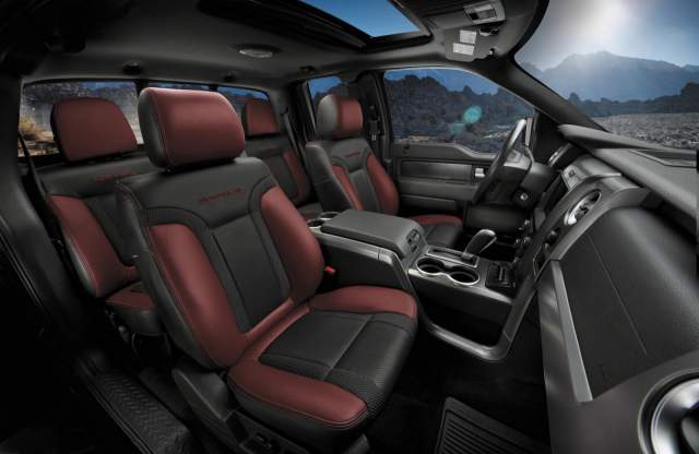 2016-Ford-Bronco-interior.jpg
