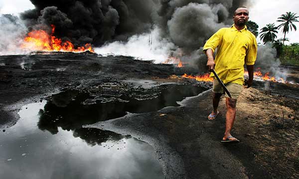 OilA-scene-of-Shell-oil-spill-in-Nigeria.jpg