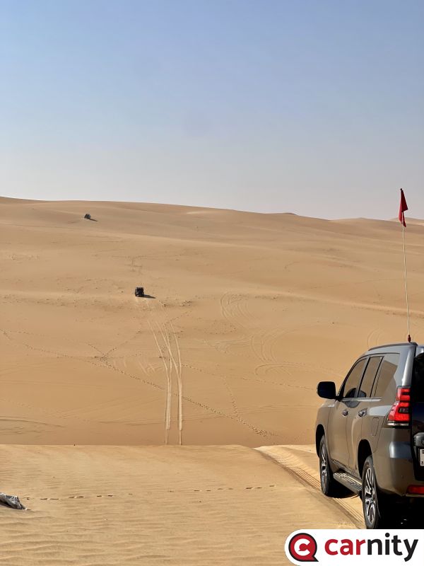 perfect distance between cars for Liwa